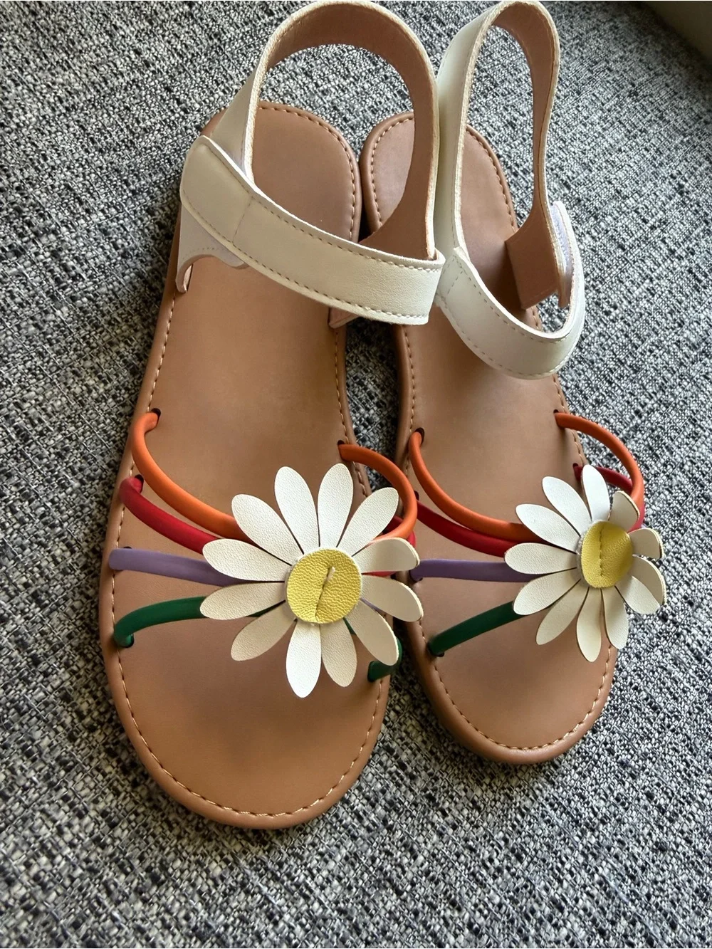 Girls' White Daisy Multi-Color Strap Sandals kids
